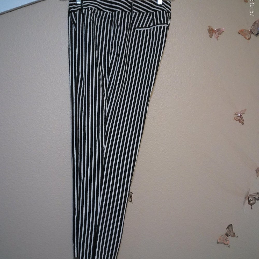 Black & White Striped Ankle Pants SZ 12 by Worthington